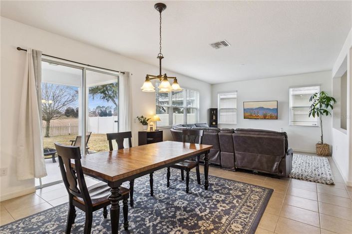 Image No.11-5 Bed House for sale