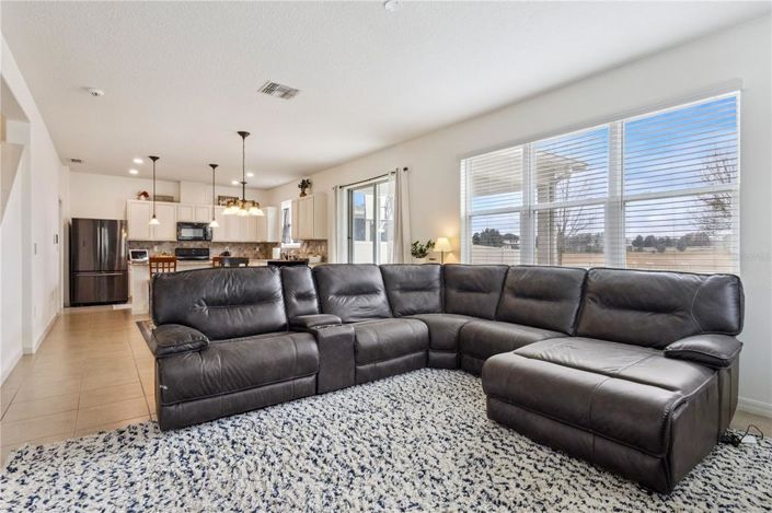 Image No.13-5 Bed House for sale