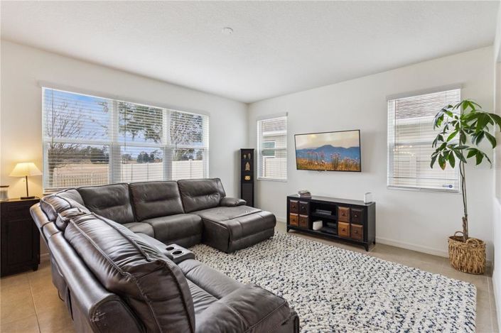 Image No.15-5 Bed House for sale