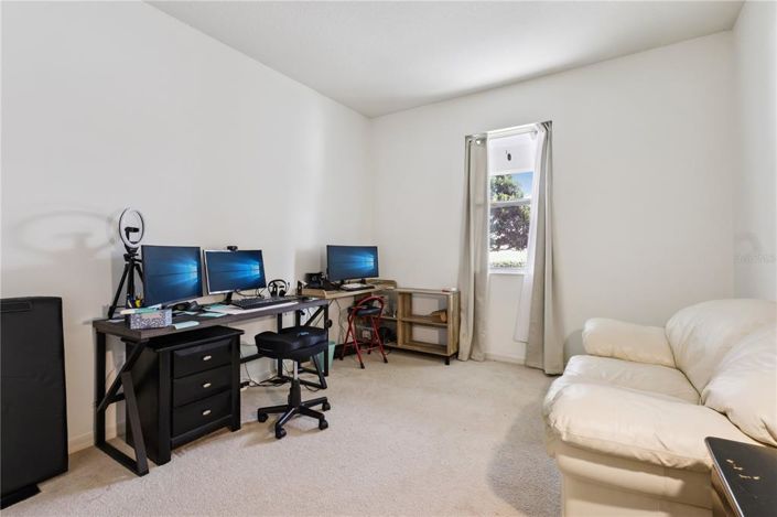 Image No.17-5 Bed House for sale