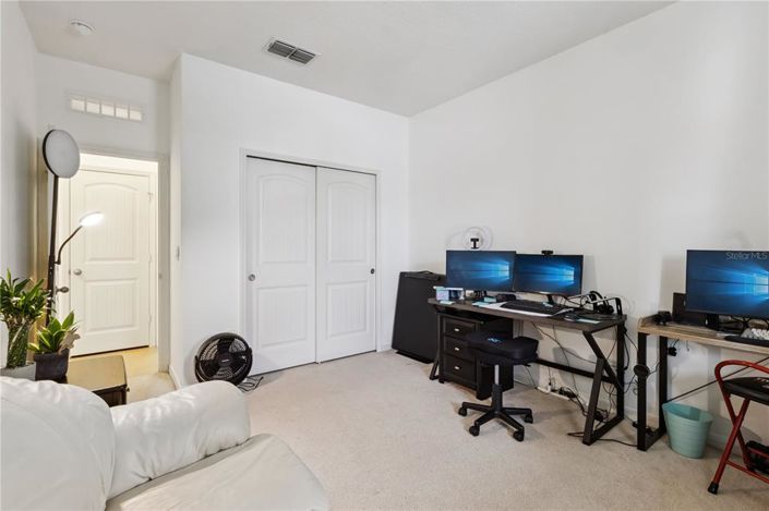 Image No.18-5 Bed House for sale