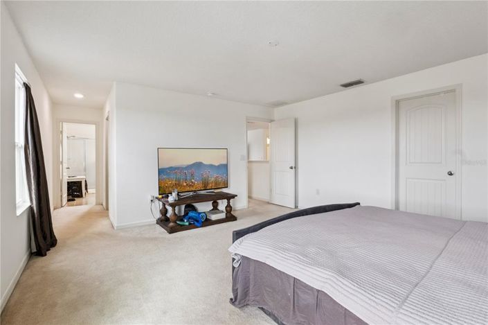 Image No.31-5 Bed House for sale