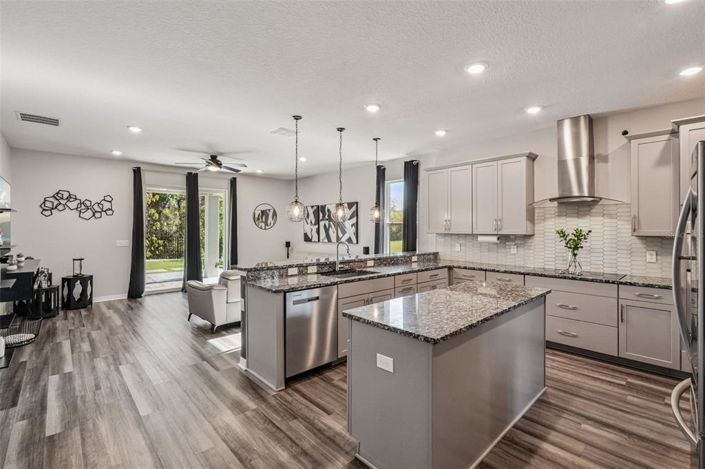 Image No.10-5 Bed House for sale