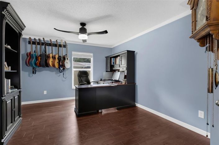 Image No.36-4 Bed House for sale