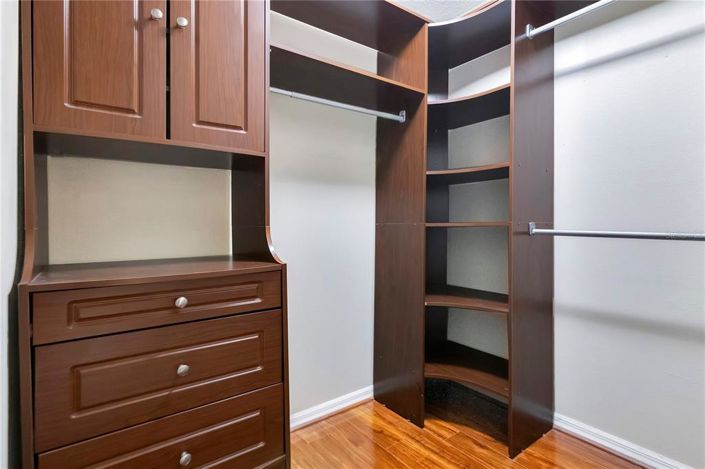 Image No.14-3 Bed House for sale