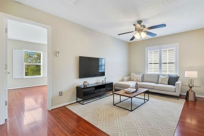 Image No.20-3 Bed House for sale