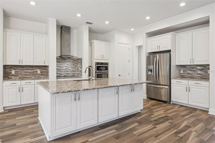 Image No.12-4 Bed House for sale