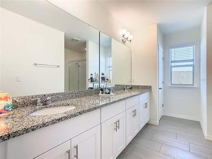 Image No.21-4 Bed House for sale