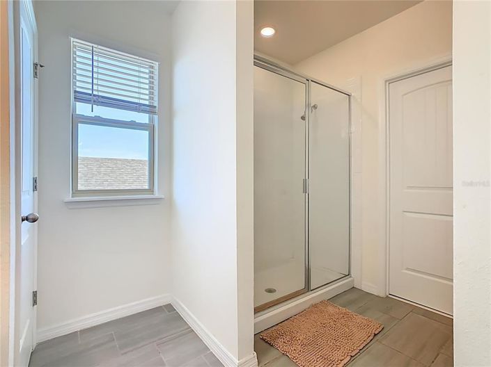 Image No.22-4 Bed House for sale