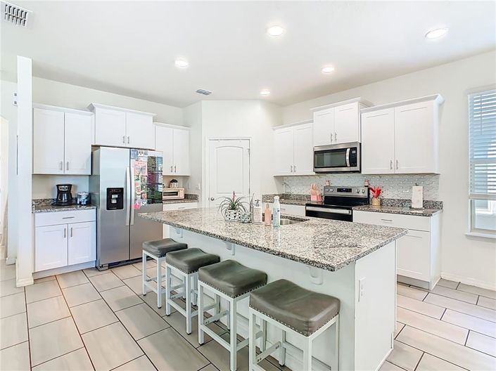 Image No.9-4 Bed House for sale