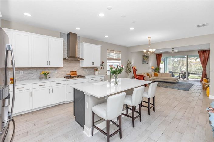 Image No.10-4 Bed House for sale