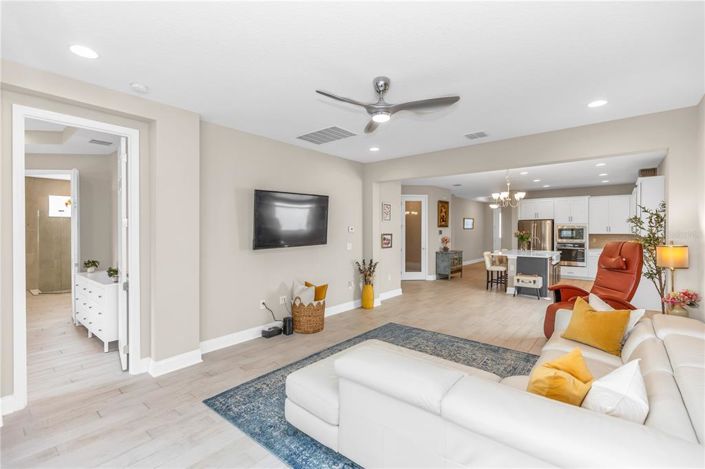 Image No.14-4 Bed House for sale