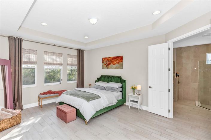 Image No.16-4 Bed House for sale