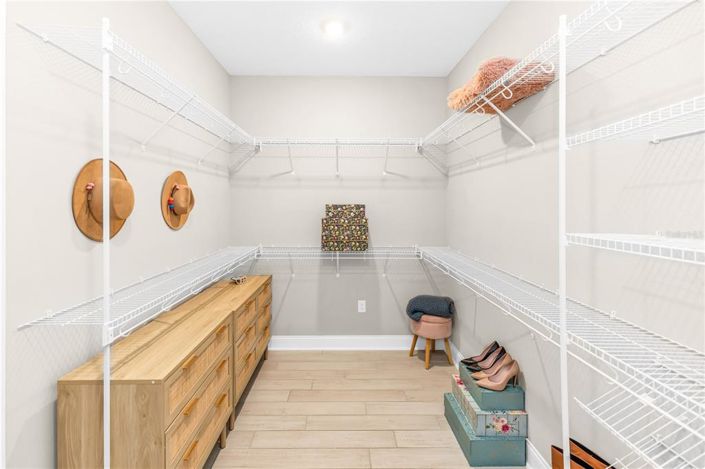 Image No.21-4 Bed House for sale