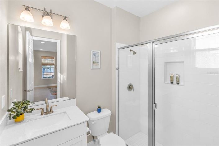 Image No.26-4 Bed House for sale