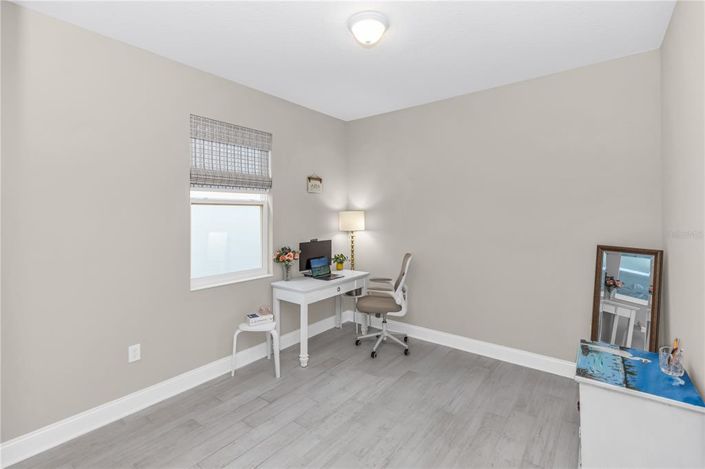 Image No.27-4 Bed House for sale