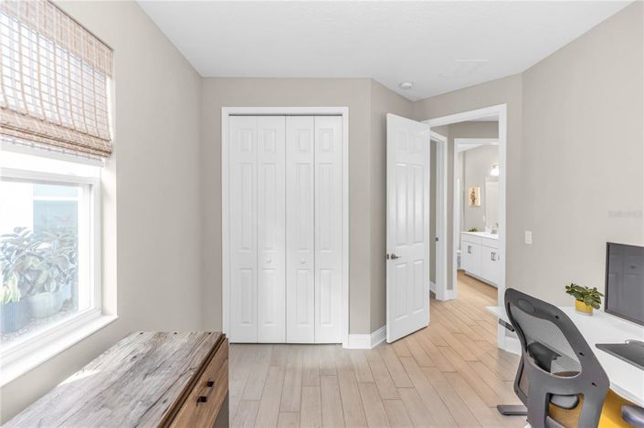 Image No.30-4 Bed House for sale