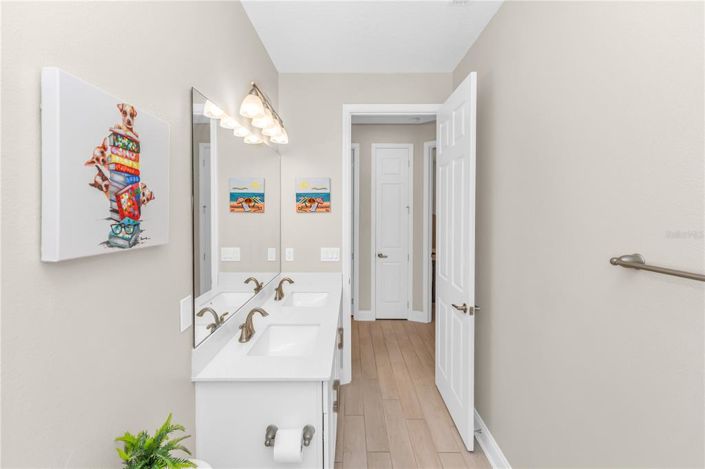 Image No.33-4 Bed House for sale