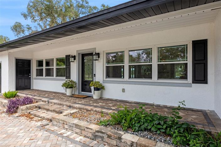 Image No.10-3 Bed House for sale