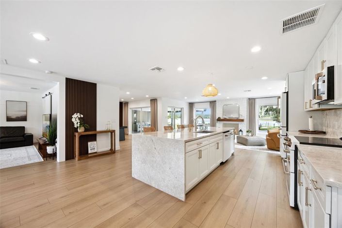 Image No.22-3 Bed House for sale