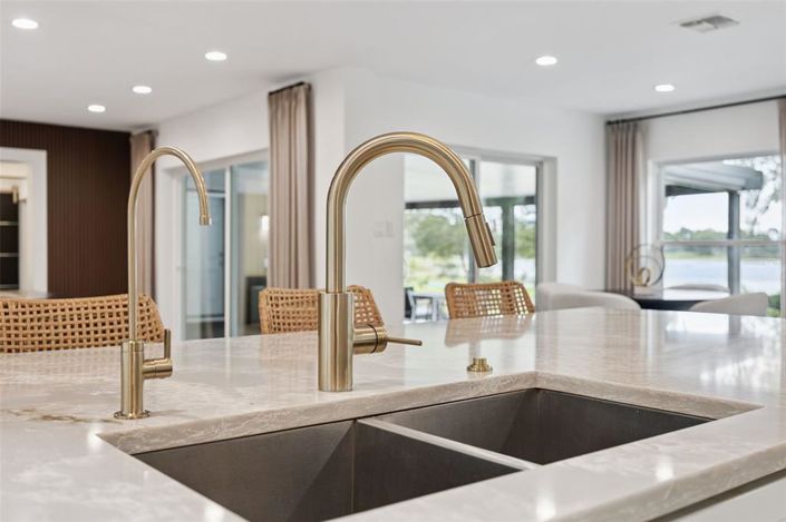 Image No.31-3 Bed House for sale