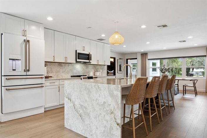 Image No.6-3 Bed House for sale