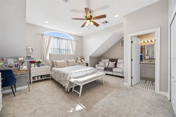 Image No.26-5 Bed House for sale