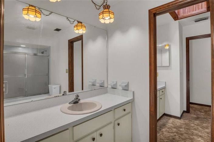 Image No.15-4 Bed House for sale