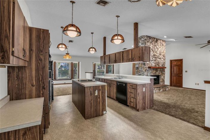 Image No.6-4 Bed House for sale