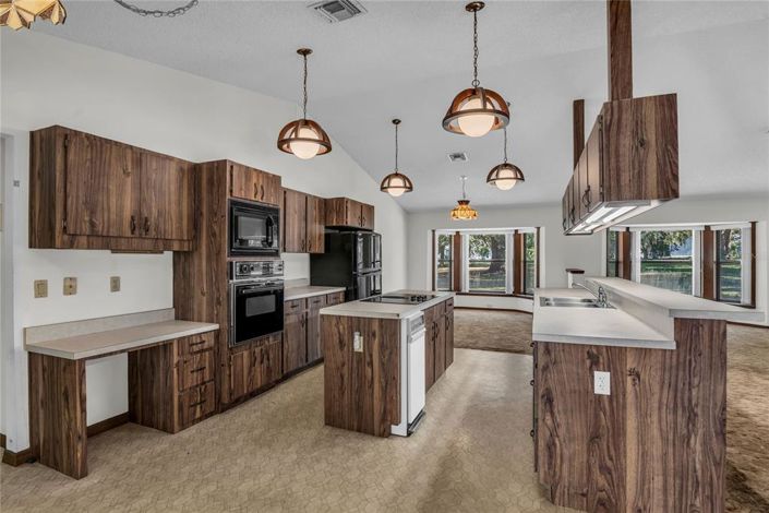 Image No.7-4 Bed House for sale