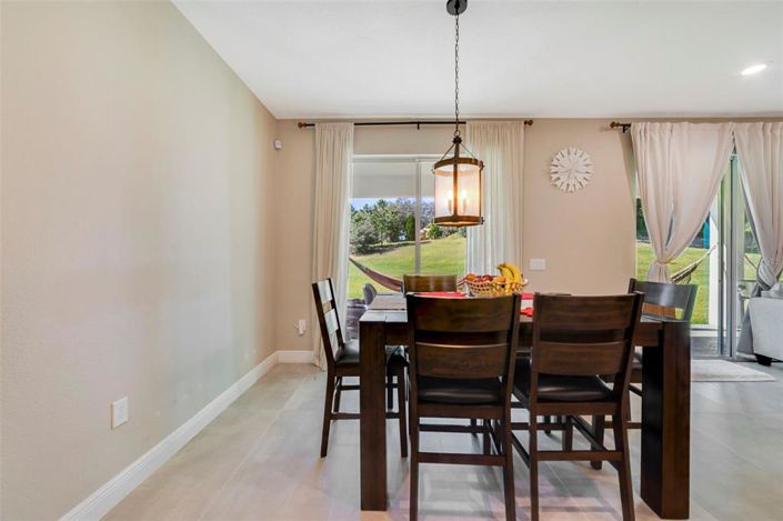 Image No.10-5 Bed House for sale