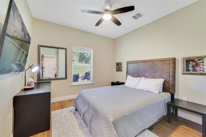 Image No.13-5 Bed House for sale