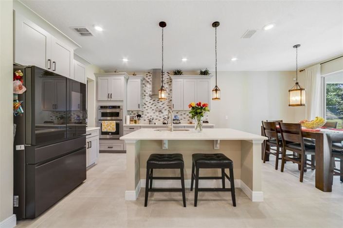 Image No.6-5 Bed House for sale