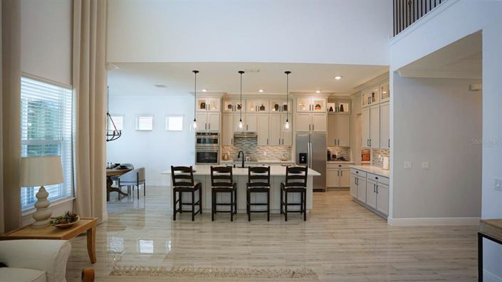 Image No.16-6 Bed House for sale