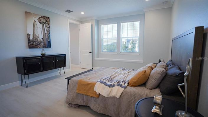 Image No.31-6 Bed House for sale