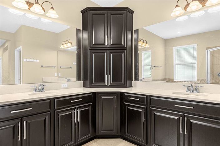 Image No.22-5 Bed House for sale