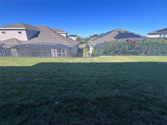 Image No.52-5 Bed House for sale