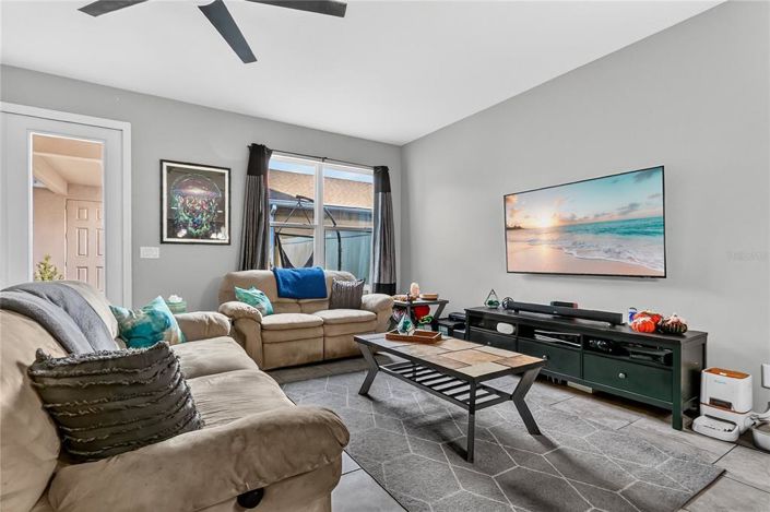 Image No.6-3 Bed Townhouse for sale