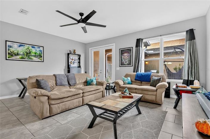 Image No.7-3 Bed Townhouse for sale