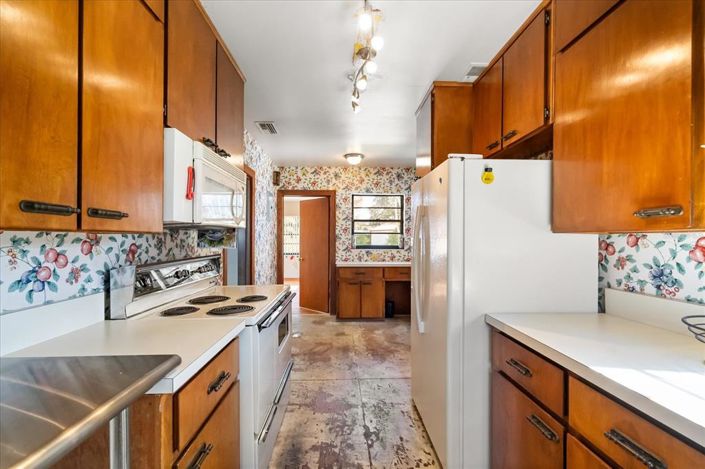 Image No.9-3 Bed House for sale