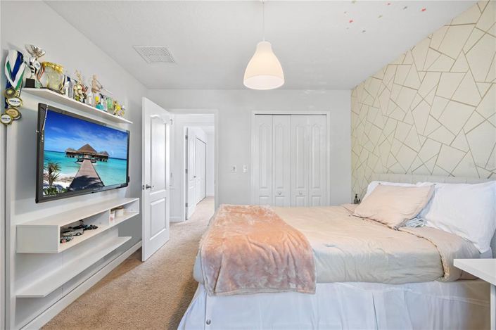 Image No.34-5 Bed House for sale