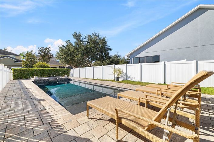 Image No.44-5 Bed House for sale