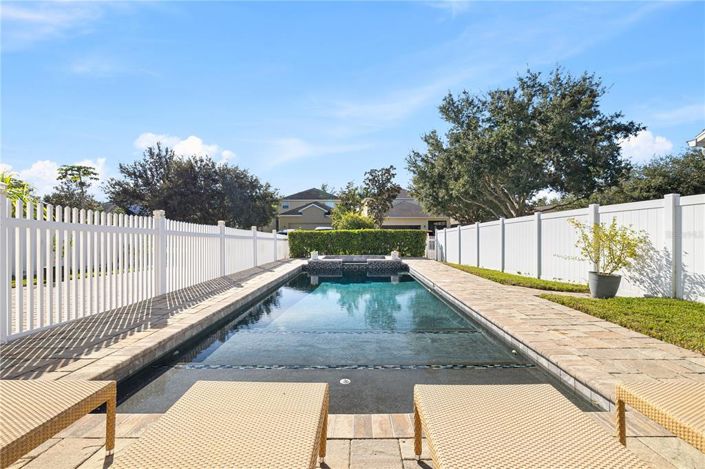 Image No.45-5 Bed House for sale