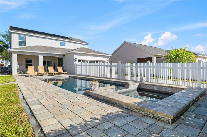 Image No.52-5 Bed House for sale