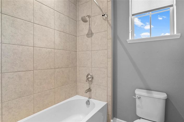 Image No.38-5 Bed House for sale