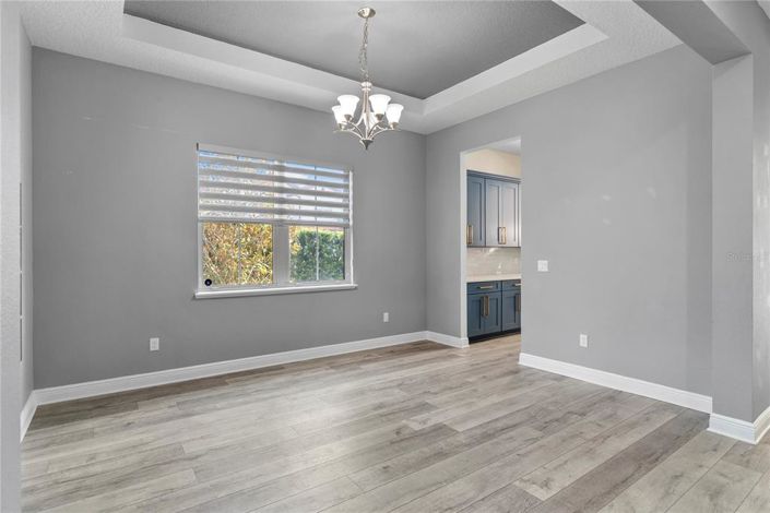 Image No.6-5 Bed House for sale