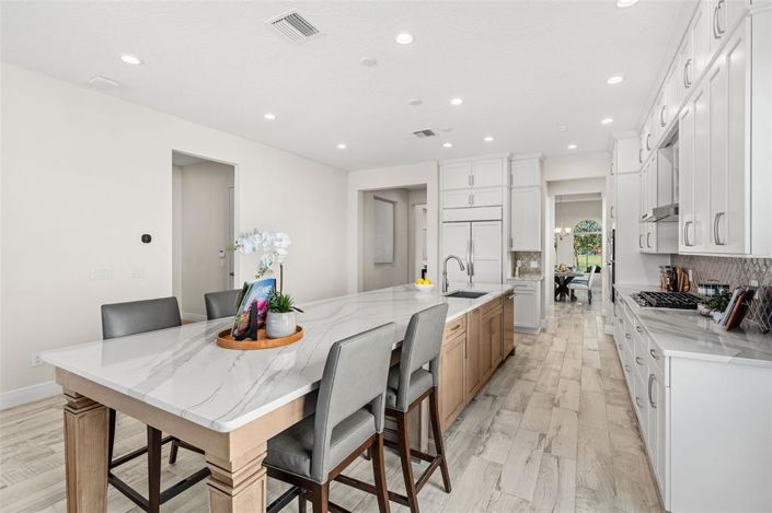 Image No.10-5 Bed House for sale