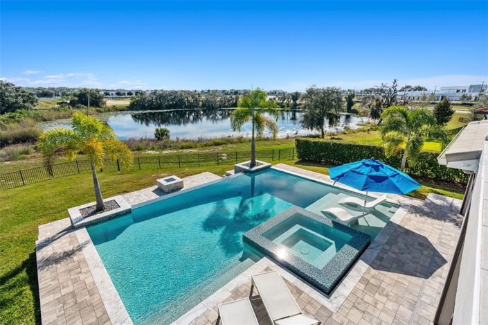 Image No.2-5 Bed House for sale