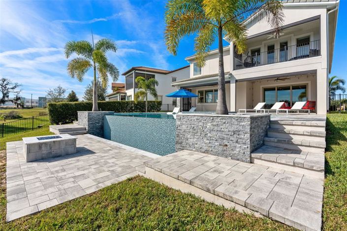 Image No.20-5 Bed House for sale