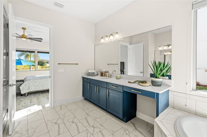 Image No.27-5 Bed House for sale